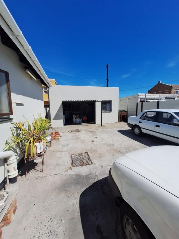 3 Bedroom Property for Sale in Kensington Western Cape